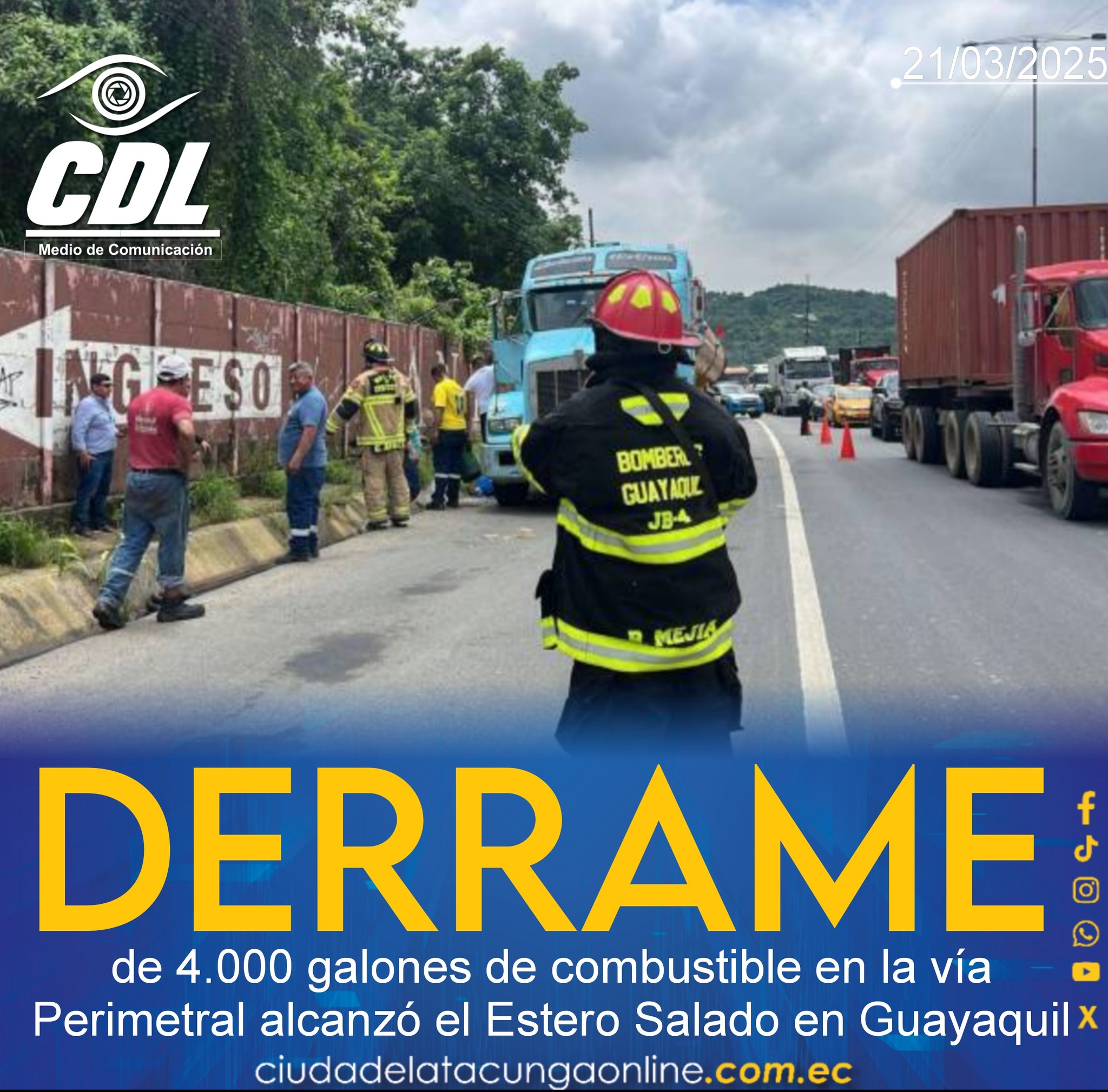 Derrame de 4.000 galones de combustible en la vía Perimetral alcanzó el Estero Salado en Guayaquil