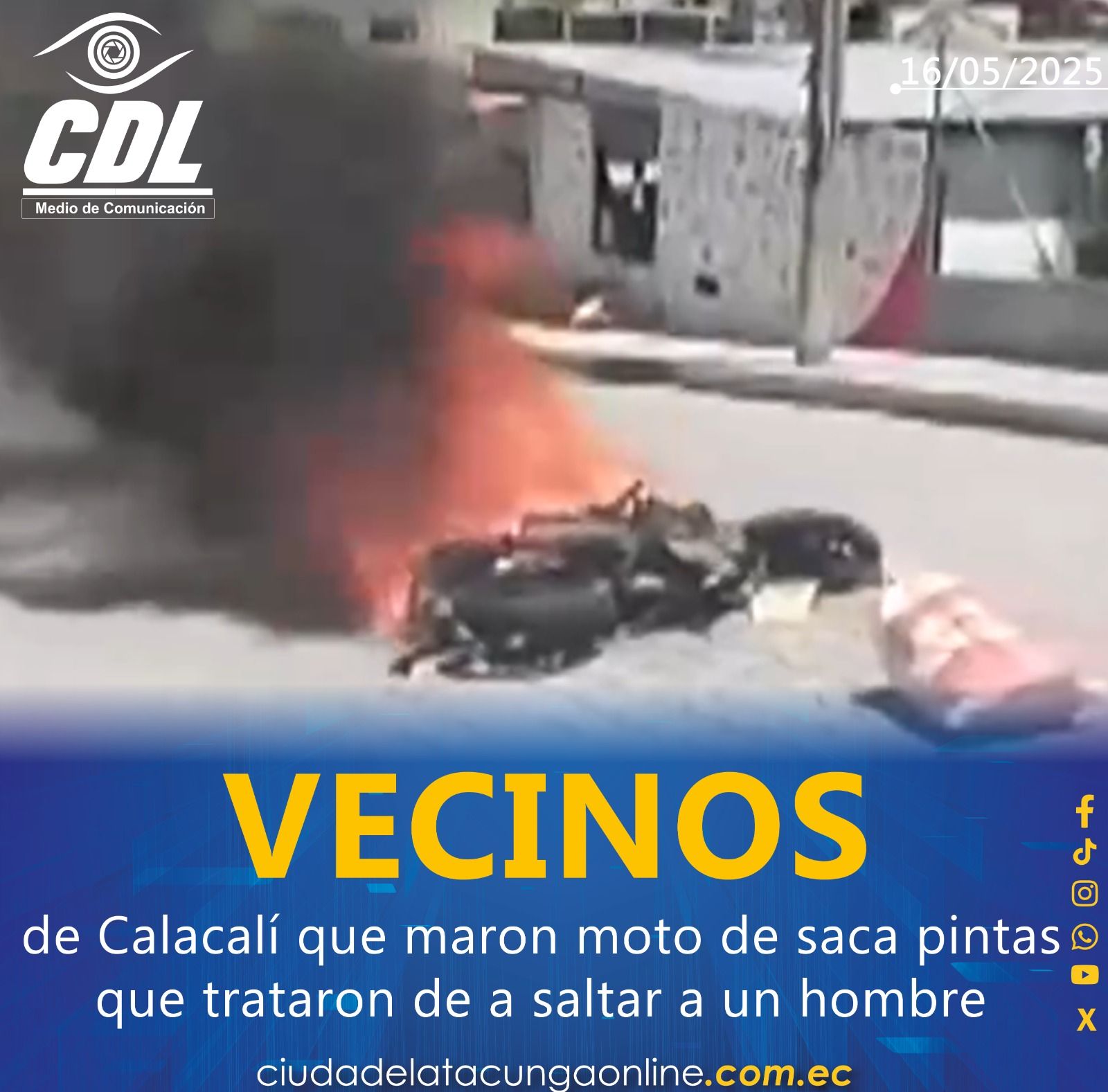 Quito: los vecinos de Calacalí quemaron moto de sacapintas que trataron de asaltar a un hombre