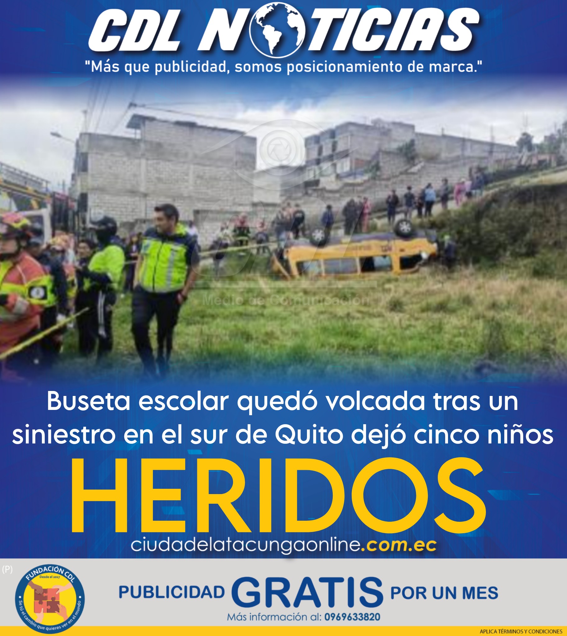 Buseta escolar quedó volcada tras un siniestro en el sur de Quito dejó cinco niños heridos